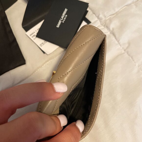 Saint Laurent Cassandre Matelassé Small Envelope Wallet in Dusty Grey - Picture 6 of 12